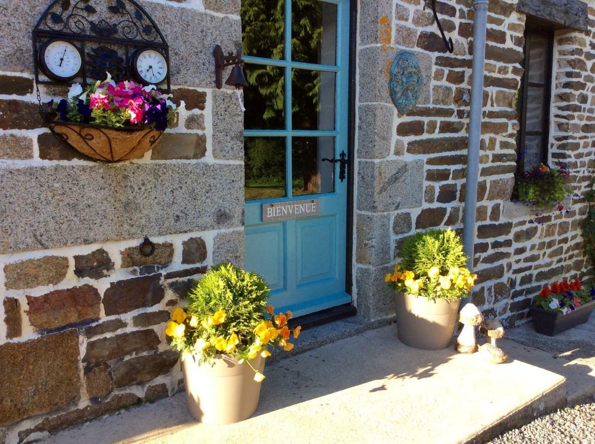 La Chapelle-Urée Maison Mai Or La Petite Maison Mai Or La Petite Grange Or All Three מראה חיצוני תמונה